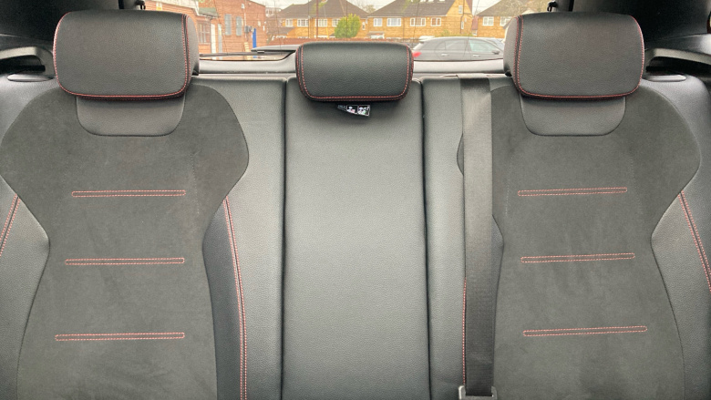 Mercedes-Benz GLA 180 AMG Line Premium Plus 5dr Auto Petrol Hatchback